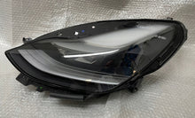Laden Sie das Bild in den Galerie-Viewer, Frontscheinwerfer Tesla Model 3 151495200C LED Links Scheinwerfer Headlight