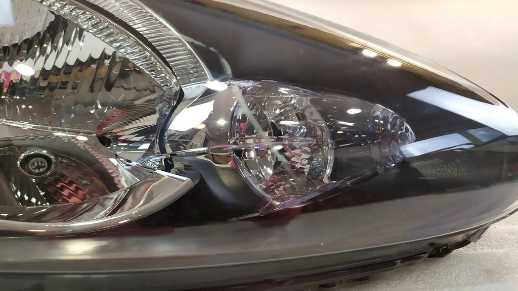 Frontscheinwerfer Toyota Aygo 811300H011 89530364 Rechts Scheinwerfer Headlight