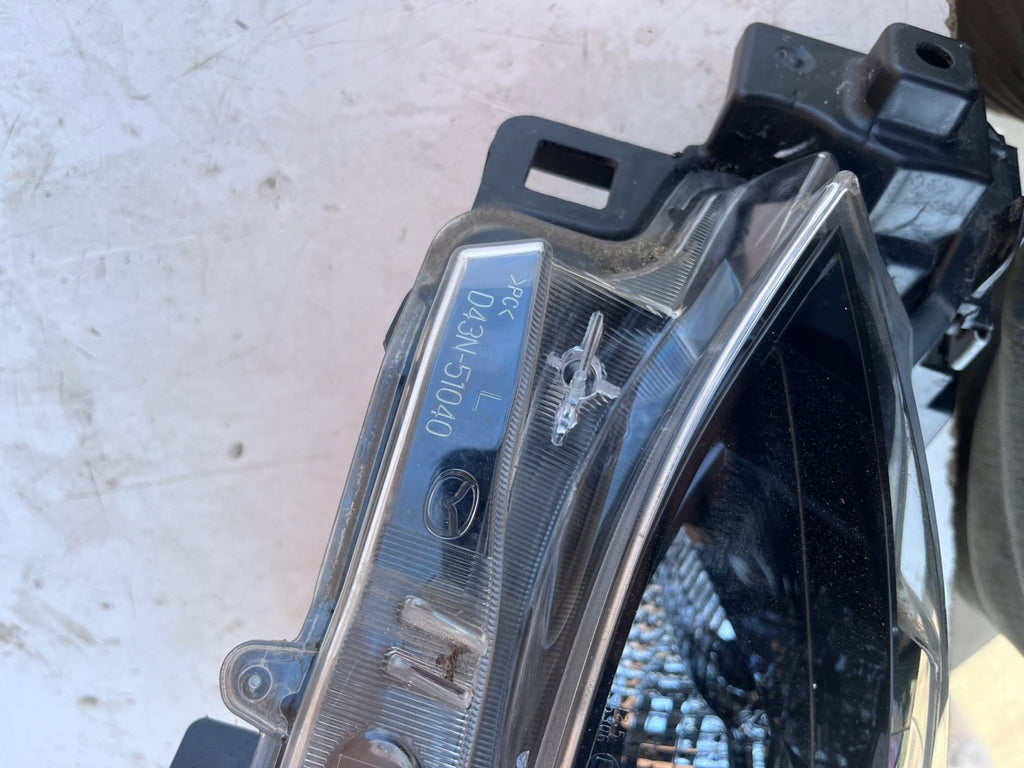 Frontscheinwerfer Mazda 2 Dj D43N-51040 Links Scheinwerfer Headlight SCH1703663610vu