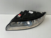 Load image into Gallery viewer, Frontscheinwerfer Volvo S40 V50 31265698 Xenon Links Scheinwerfer Headlight SCH8548365993fn