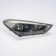 Laden Sie das Bild in den Galerie-Viewer, Frontscheinwerfer Hyundai Tucson 92102-D7110 Rechts Scheinwerfer Headlight