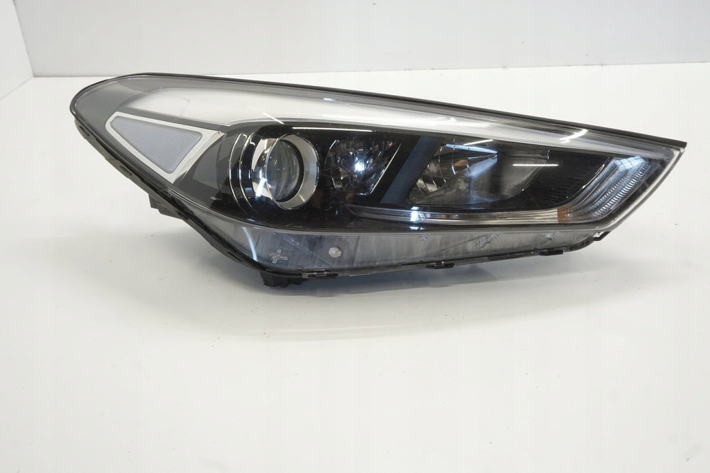 Frontscheinwerfer Hyundai Tucson 92102-D7110 Rechts Scheinwerfer Headlight