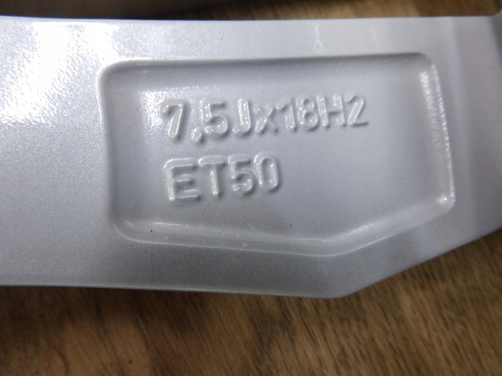 1x Alufelge 18 Zoll 7.5" 5x112 50ET Glanz Silber 10A071498 Vw Rim Wheel