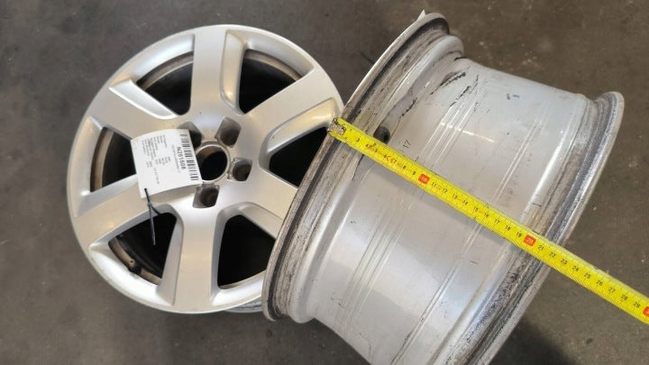1x Alufelge 17 Zoll Audi A8 Rim Wheel FEL7495068636kw