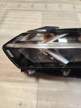 Laden Sie das Bild in den Galerie-Viewer, Frontscheinwerfer Dacia Sandero 260607161R LED Links Scheinwerfer Headlight SCH7060721245xs