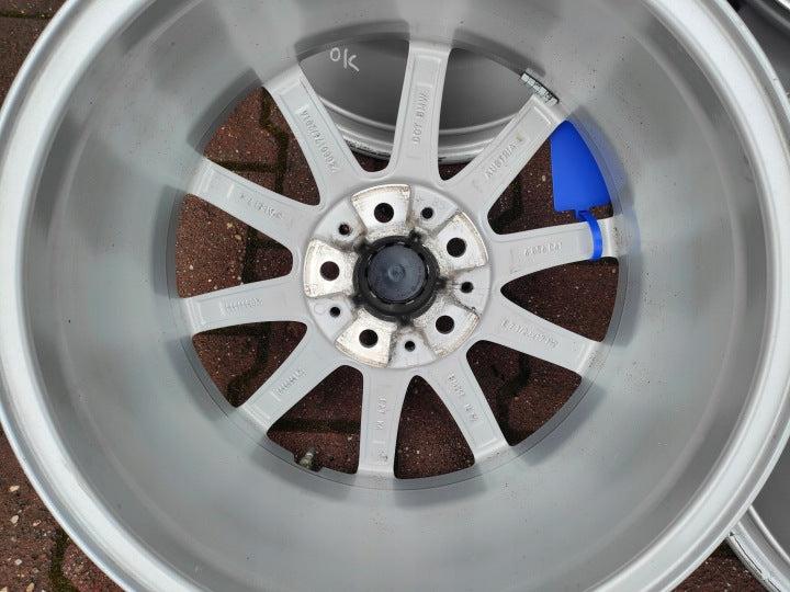 4x Alufelge 17 Zoll 7.5" 5x112 52ET Glanz Silber 6856061 BMW F39 X1 F48 FEL7710619908dt
