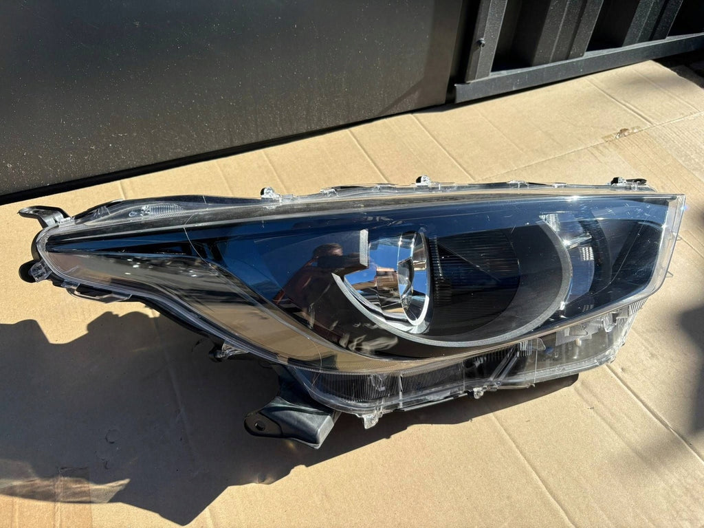 Frontscheinwerfer Toyota Yaris Rechts Scheinwerfer Headlight