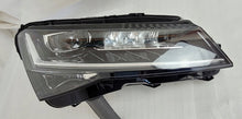 Laden Sie das Bild in den Galerie-Viewer, Frontscheinwerfer Skoda Superb III 3V1941016E Rechts Scheinwerfer Headlight