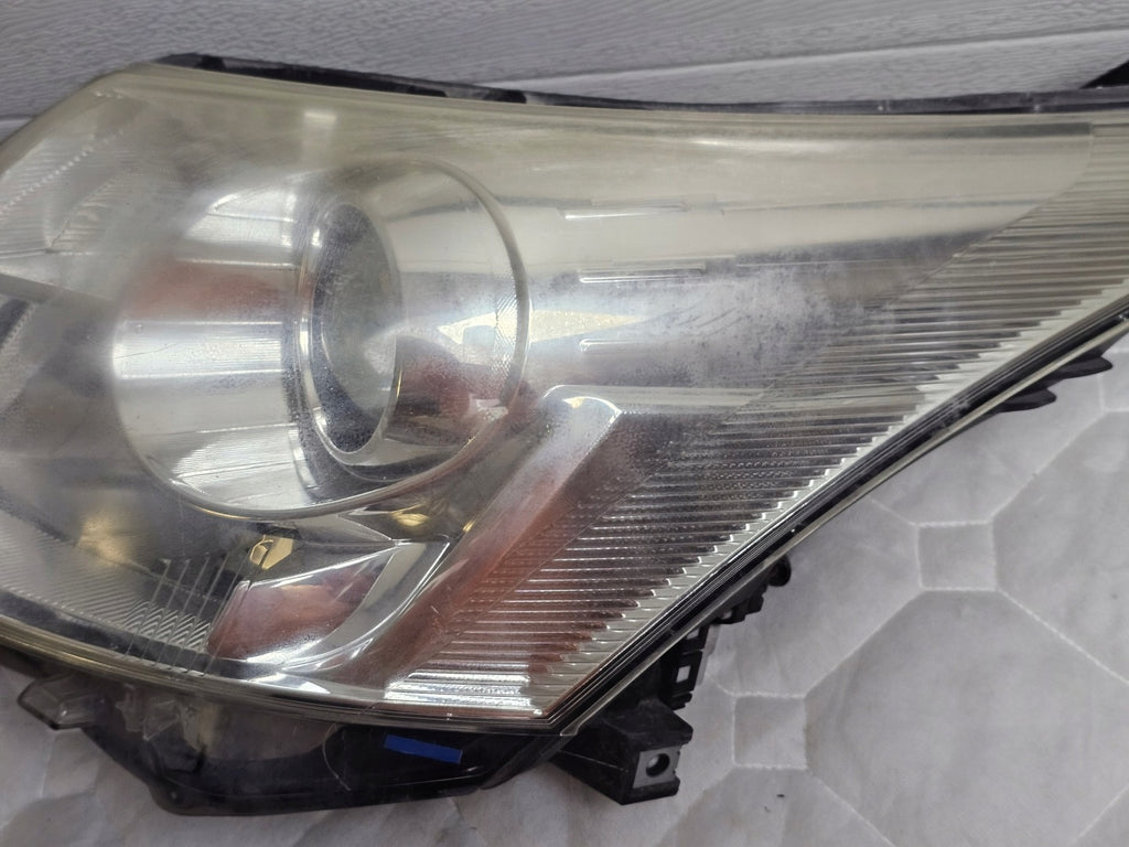 Frontscheinwerfer Toyota Avensis 81158-05310 Links Scheinwerfer Headlight SCH2775209796db
