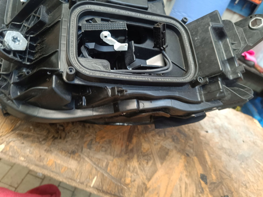 Frontscheinwerfer Mercedes-Benz W213 A2139069608 LED Rechts Headlight SCH1455089887ef
