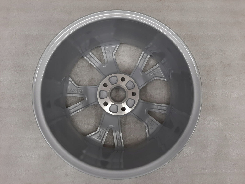 1x Alufelge 17 Zoll 7.0" 5x112 45ET Glanz Silber 5E0601025 Skoda Octavia Iii