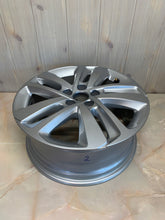 Laden Sie das Bild in den Galerie-Viewer, 1x Alufelge 17 Zoll 7.0" 5x108 46ET 9810098577 Citroën Jumpy Expert Traveller FEL6767916337sg