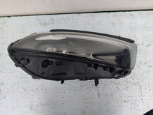 Laden Sie das Bild in den Galerie-Viewer, Frontscheinwerfer Mercedes-Benz W177 A1779062206 Rechts Scheinwerfer Headlight SCH4101413785mf