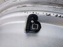 Laden Sie das Bild in den Galerie-Viewer, 1x Alufelge 16 Zoll 6.0&quot; 4x108 37 5ET Ford Ecosport Rim Wheel