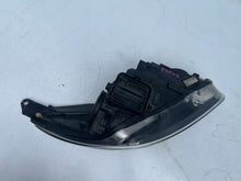 Laden Sie das Bild in den Galerie-Viewer, Frontscheinwerfer Ford Focus F1EB13W030AG Links Scheinwerfer Headlight SCH3680966213gp