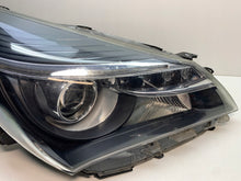 Laden Sie das Bild in den Galerie-Viewer, Frontscheinwerfer Toyota Yaris Rechts Scheinwerfer Headlight SCH2642749762lo