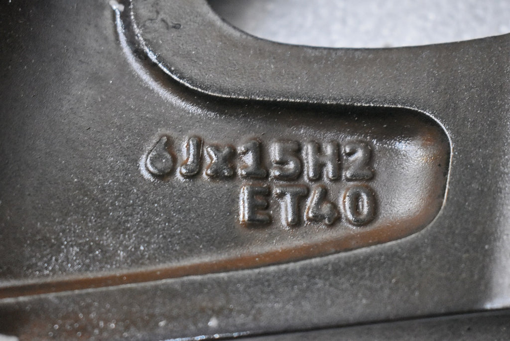 2x Alufelge 15 Zoll 6.0" 5x100 40ET Glanz Grau 6C0601025N Mg Polo Rim Wheel