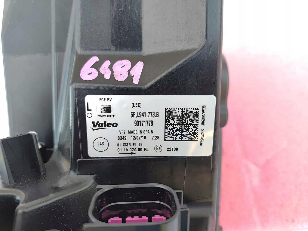 Frontscheinwerfer Seat Tarraco 5FJ941773B Full LED Ein Stück (Rechts oder Links)