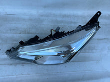Laden Sie das Bild in den Galerie-Viewer, Frontscheinwerfer Mitsubishi Space Star 8301D445 LED Links Headlight