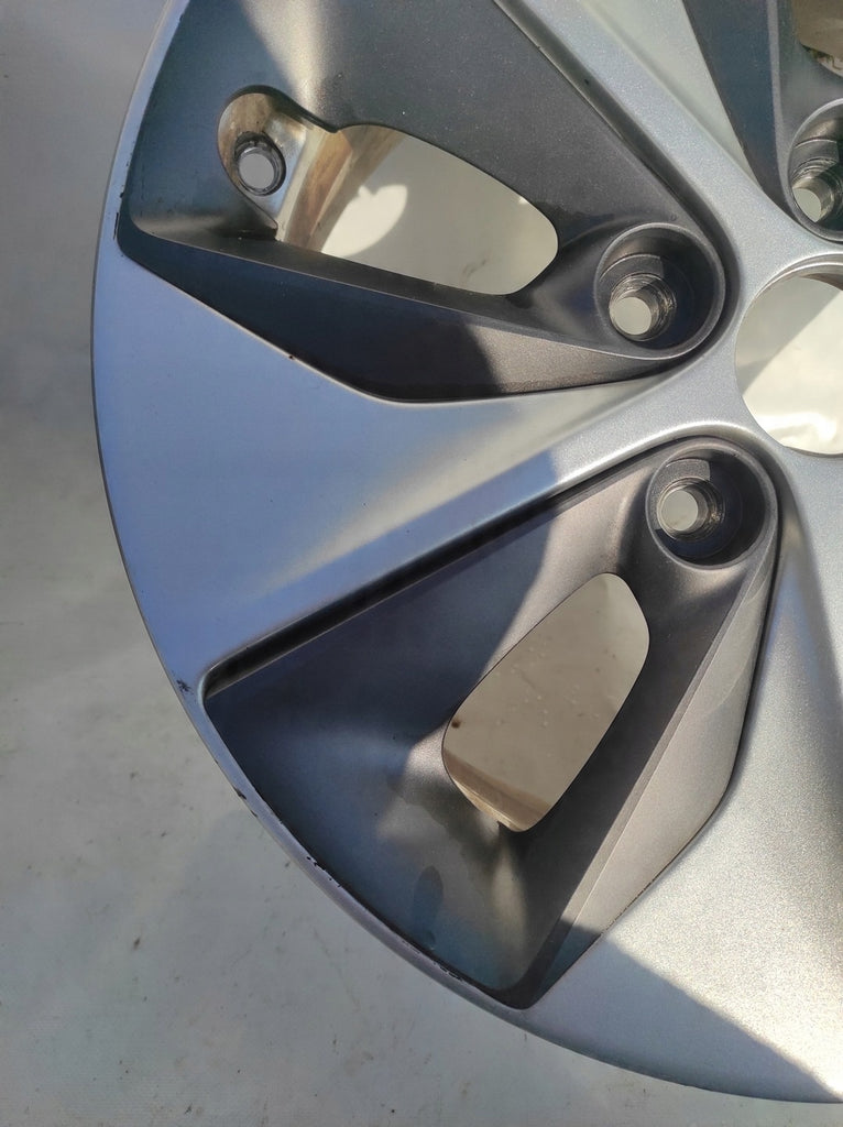 1x Alufelge 16 Zoll 6.5" 5x114.3 50ET 52910-G7200 52910-G210 Hyundai Ioniq