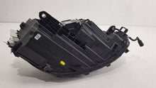 Laden Sie das Bild in den Galerie-Viewer, Frontscheinwerfer VW Passat 3J1941035 Links Scheinwerfer Headlight SCH9011639209zk