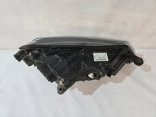 Load image into Gallery viewer, Frontscheinwerfer Skoda Superb 3V1941015B Links Scheinwerfer Headlight SCH7782899338fc