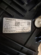 Laden Sie das Bild in den Galerie-Viewer, Frontscheinwerfer Volvo Xc60 31655231 Rechts Scheinwerfer Headlight SCH1657339058au