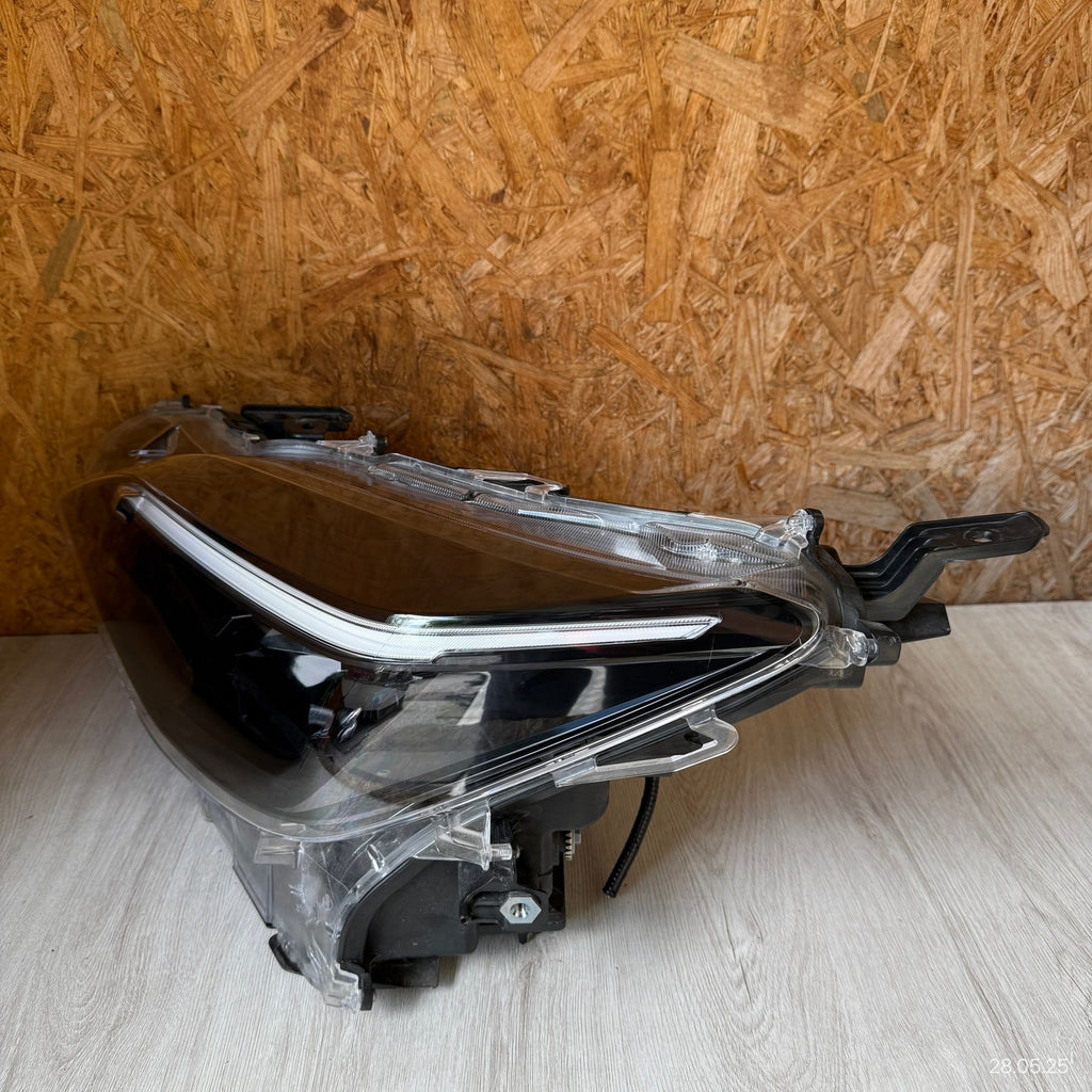 Frontscheinwerfer Toyota Yaris Cross Full LED Ein Satz Scheinwerfer Headlight SCH1236725391ja