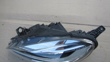 Laden Sie das Bild in den Galerie-Viewer, Frontscheinwerfer Volvo V40 31677022 Links Scheinwerfer Headlight SCH9219346423mf