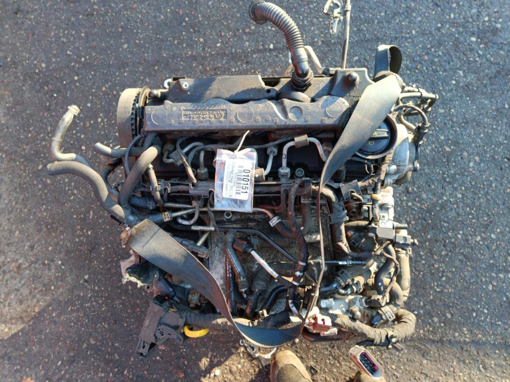 Motor VW Passat B8 CRLB 2.0 TDI 150PS 110kW 2015 Diesel Engine Komplett