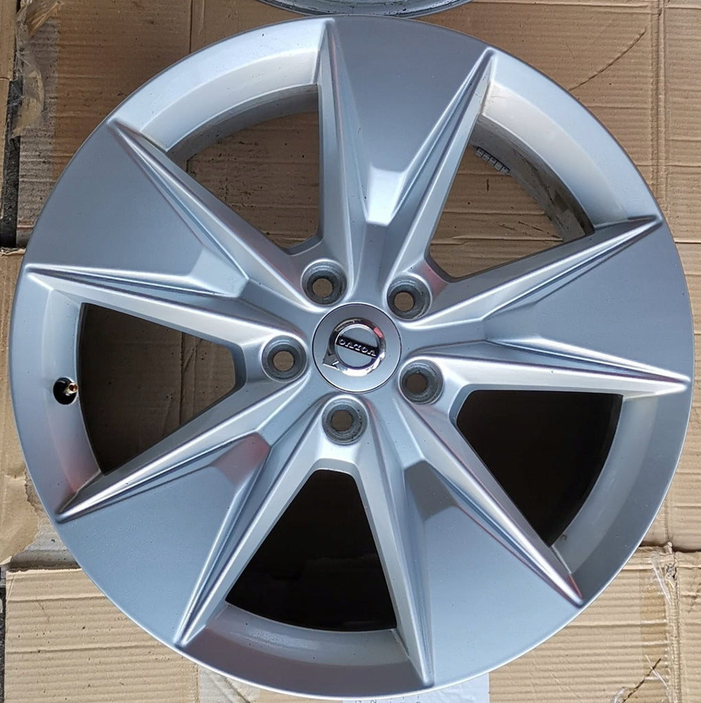 4x Alufelge 18 Zoll 7.5" 5x108 50 5ET Glanz Silber 31680200 Volvo V60 I Xc60 FEL8477137692jw