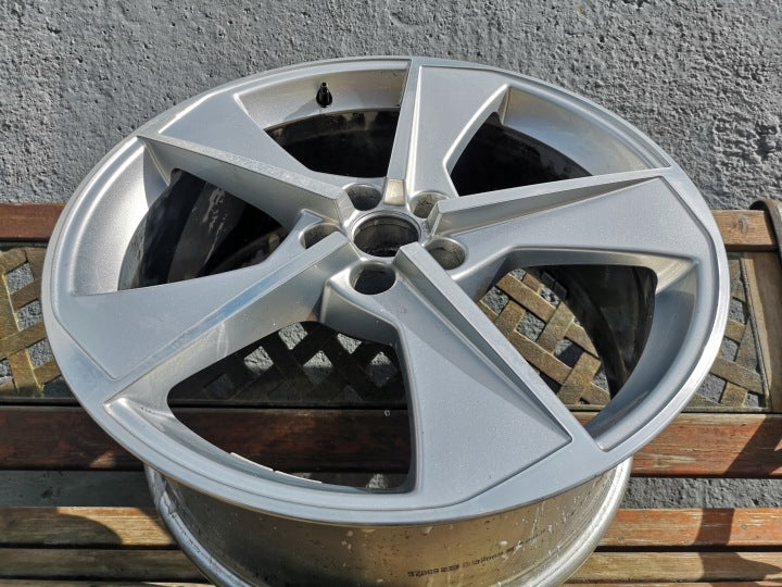 1x Alufelge 20 Zoll 9.0" 5x112 33ET Silber 4M0601025 Audi Q7 Rim Wheel FEL5667022556yl