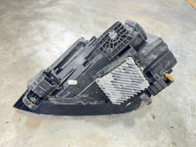 Laden Sie das Bild in den Galerie-Viewer, Frontscheinwerfer Audi Q2 81A941036 Full LED Rechts Scheinwerfer Headlight