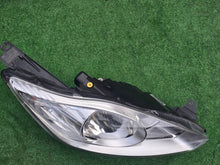 Load image into Gallery viewer, Frontscheinwerfer Ford C-Max AM5113W029AF Rechts Scheinwerfer Headlight SCH8254436153zt