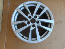 Load image into Gallery viewer, 1x Alufelge 17 Zoll 7.5&quot; 5x112 51ET Glanz Silber 8V0601025CS Audi A3 Rim Wheel