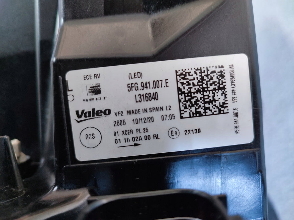 Frontscheinwerfer Cupra Formentor 5FG941007E Full LED Links Headlight SCH7721745466jn