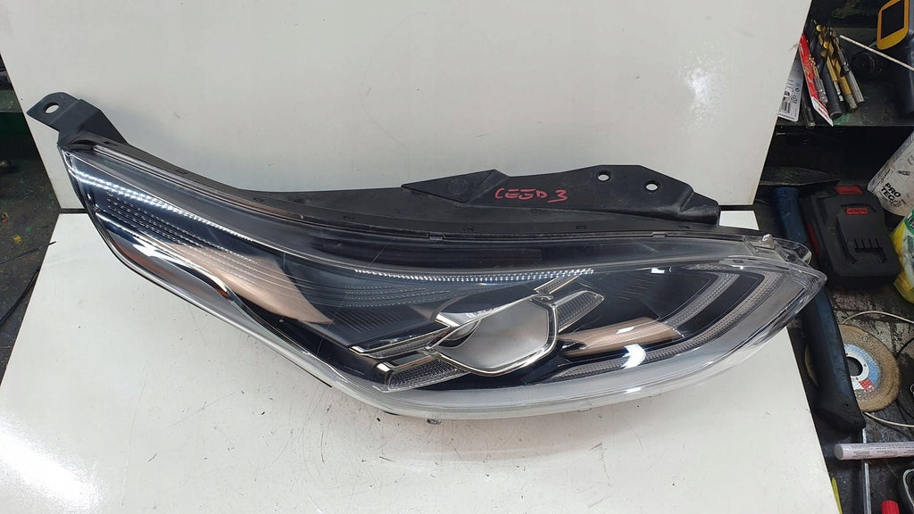 Frontscheinwerfer Kia Ceed 92102-J7100 LED Rechts Scheinwerfer Headlight