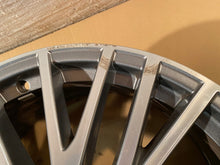 Laden Sie das Bild in den Galerie-Viewer, 1x Alufelge 18 Zoll 7.5" 5x112 49ET A1774010600 Mercedes-Benz W177 Rim Wheel FEL7300248052kf