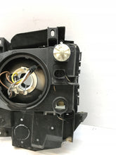 Load image into Gallery viewer, Frontscheinwerfer VW Transporter 7D1941010J 7D1941009J Rechts oder Links