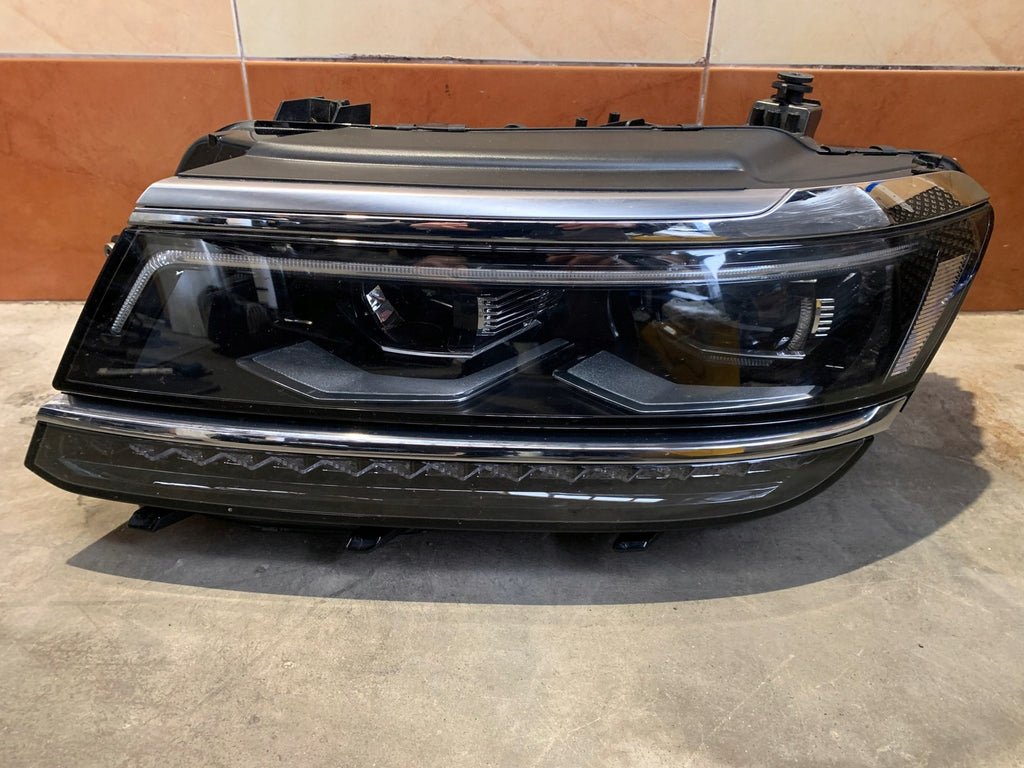 Frontscheinwerfer VW Tiguan 5NB941081E Links Scheinwerfer Headlight SCH3331408753bo
