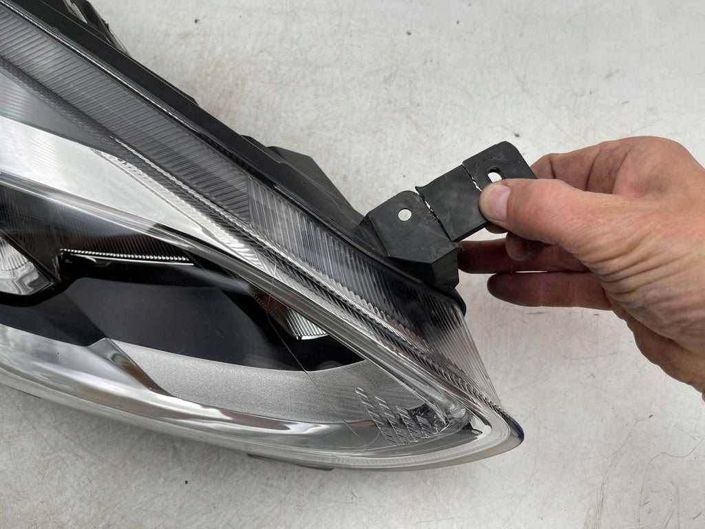 Frontscheinwerfer Ford Fiesta I H1BB13W029CD 175PL25170 Rechts Headlight SCH9439555774fd