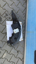 Laden Sie das Bild in den Galerie-Viewer, Frontscheinwerfer Kia Sportage Xenon Rechts Scheinwerfer Headlight SCH9503128079dc