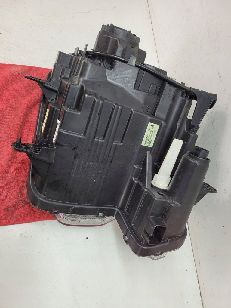 Frontscheinwerfer Hyundai Staria 92101CG000 Links Scheinwerfer Headlight SCH6735845230jl
