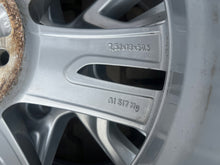 Laden Sie das Bild in den Galerie-Viewer, 1x Alufelge 18 Zoll 8.0" 5x108 50,5ET Glanz Silber 31362866 Volvo Xc70 Xc60