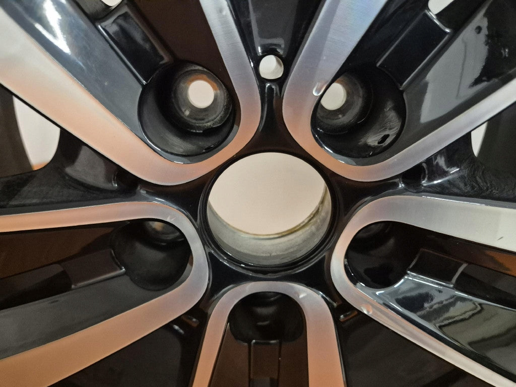 1x Alufelge 17 Zoll 7.0" 5x114.3 43ET A4204010700 Mercedes-Benz Citan Rim Wheel FEL6787960101gf
