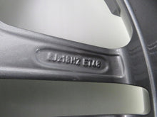 Laden Sie das Bild in den Galerie-Viewer, 1x Alufelge 18 Zoll 8.0" 5x112 48ET A1764010000 Mercedes-Benz W176 Rim Wheel FEL5856304327gm