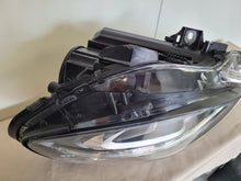 Laden Sie das Bild in den Galerie-Viewer, Frontscheinwerfer Mercedes-Benz W246 A2468207161 Xenon Links Headlight SCH6005020121wq