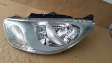 Load image into Gallery viewer, Frontscheinwerfer Hyundai I10 92101-0X1 Links Scheinwerfer Headlight