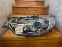 Laden Sie das Bild in den Galerie-Viewer, Frontscheinwerfer Honda Accord VIII Xenon Links Scheinwerfer Headlight