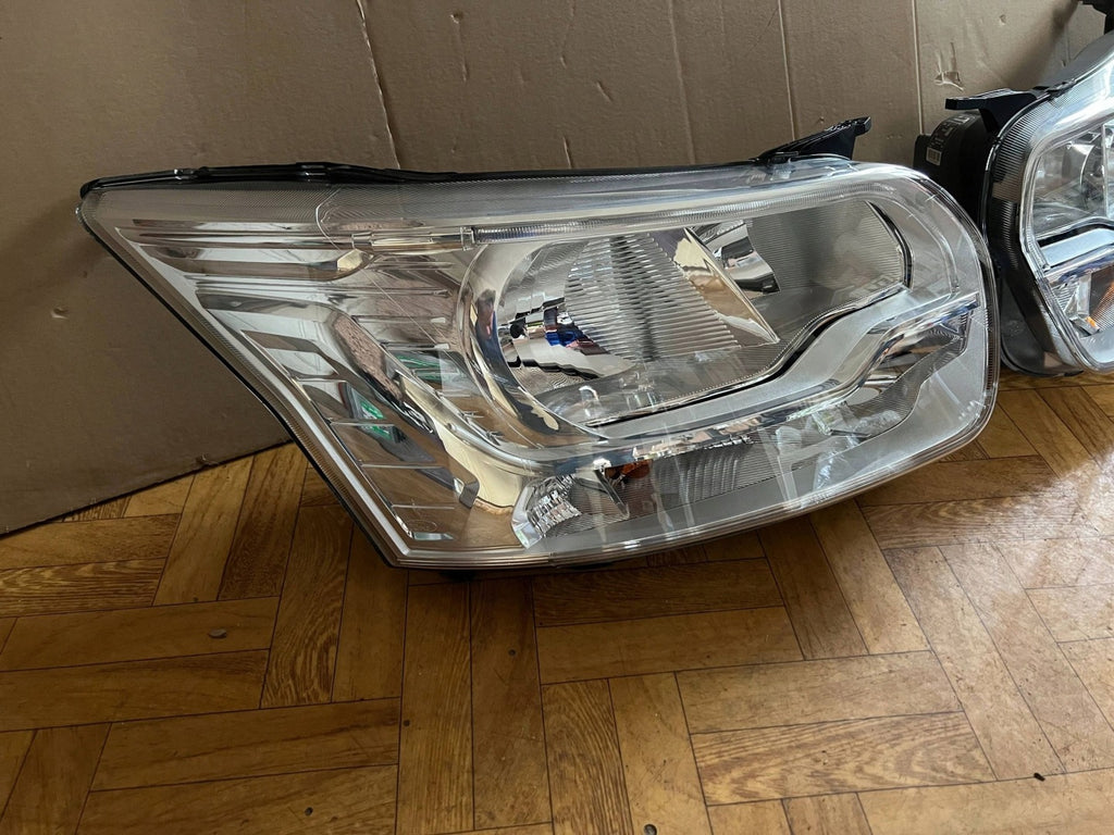 Frontscheinwerfer Ford Transit BK31-13D152 BK31-13D153 Rechts oder Links SCH5023740093wj
